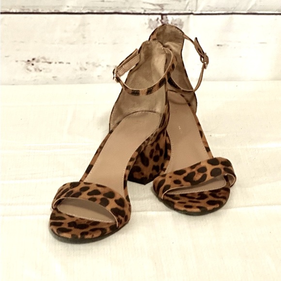 Leopard print heeled sandals size 7 - Picture 1 of 7